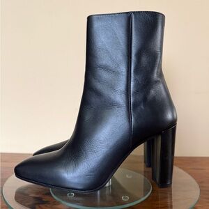 Inez Paz 90 Boots in Black Calf Leather size 7.5
